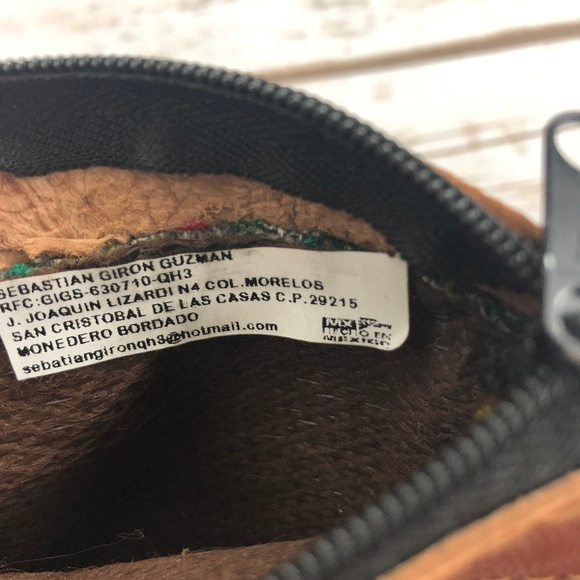 Mexican Green Yellow Woven Tapestry Coin Purse - Picture 3 of 4